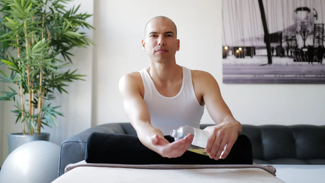 Massage japonais du visage à Paris – soin liftant naturel